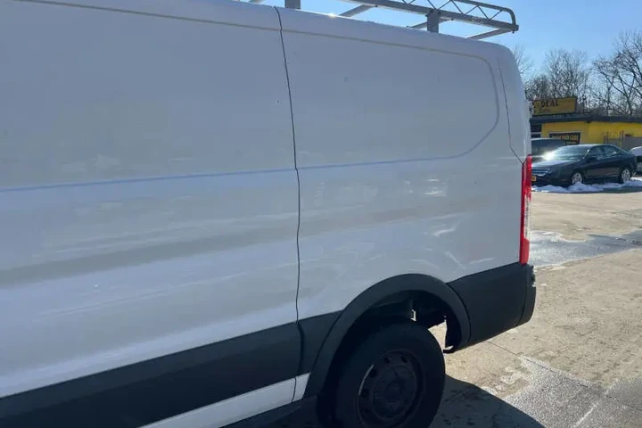 $9995 : 2016 Transit 250 image 5