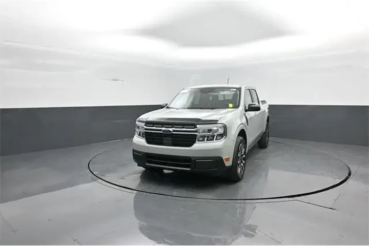 $31984 : Ford Maverick 2024 Lariat 4d image 3