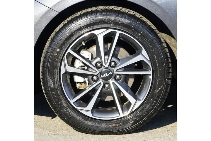 $18250 : 2024 Forte LXS image 10