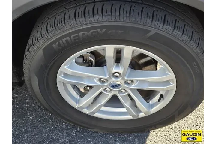 $33900 : Ford Explorer 2023 XLT 4dr S image 3