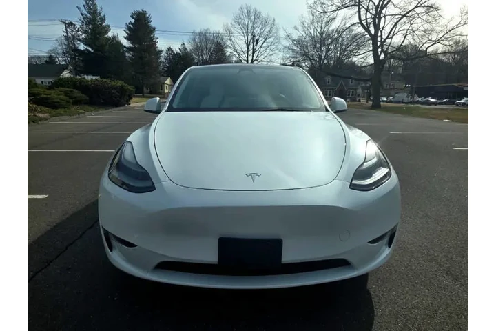 2023 Model Y Long Range image 2