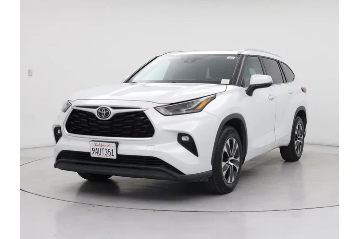 $31998 : Toyota Highlander 2022 XLE 4 image 4
