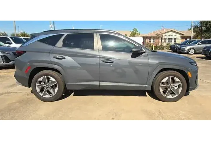 $28991 : Hyundai TUCSON 2025 SEL Conv image 4