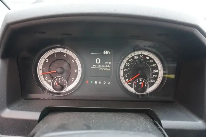 $22725 : Ram 1500 2014 4x4 Express 4d image 7