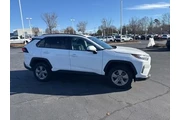 $26773 : Toyota RAV4 2024 XLE 4dr SUV thumbnail
