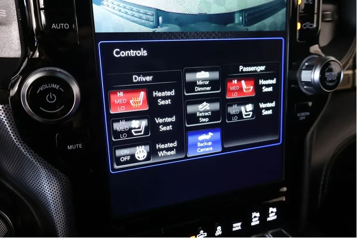 $38489 : Ram 1500 2020 4x4 Limited 4d image 7