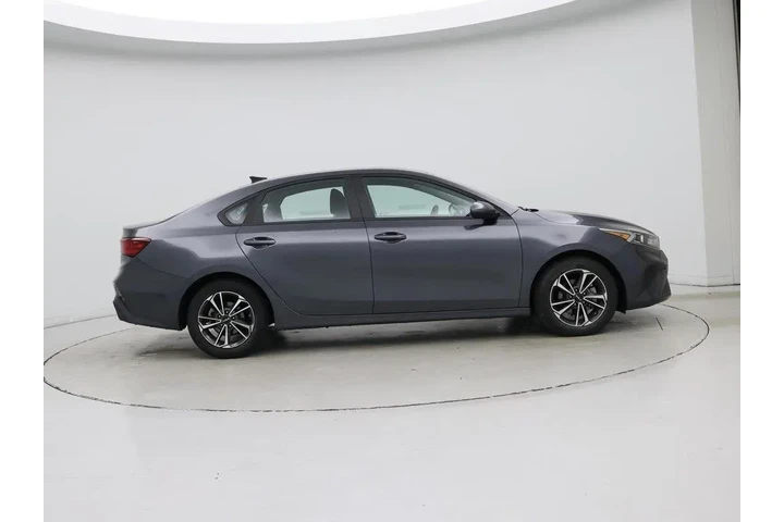 $18998 : Kia Forte 2024 LXS 4dr Sedan image 7