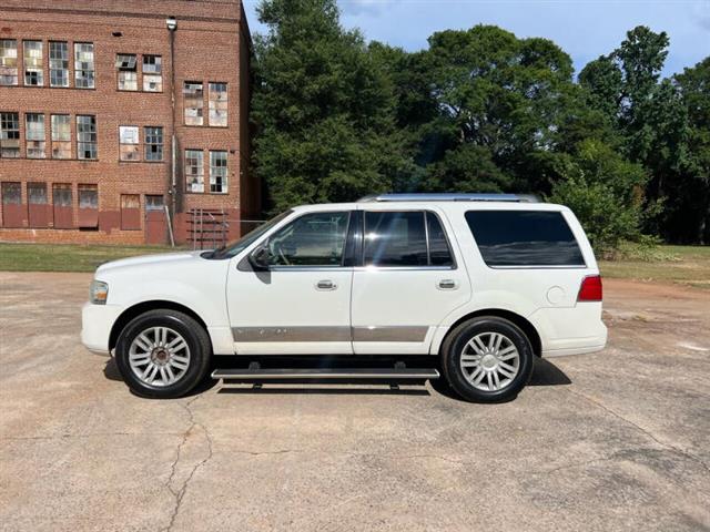 $10000 : 2008 Navigator image 3