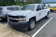 PRE-OWNED 2018 CHEVROLET SILV en Madison WV