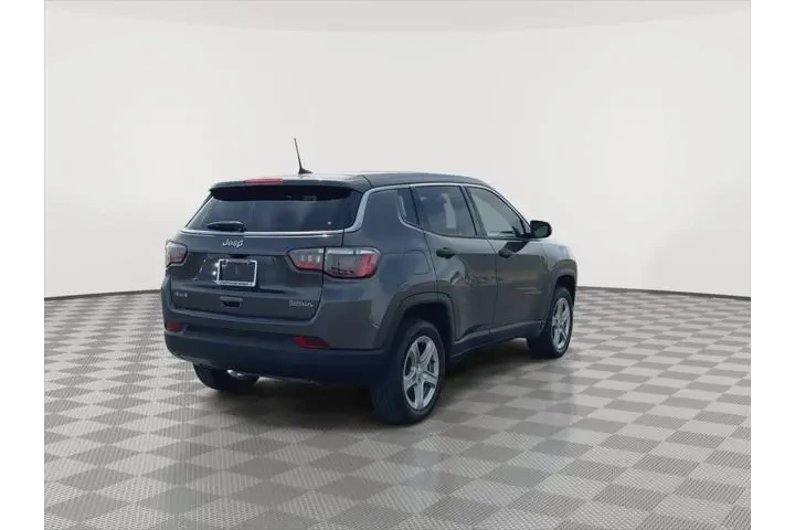 $21000 : Jeep Compass 2023 4x4 Sport image 8