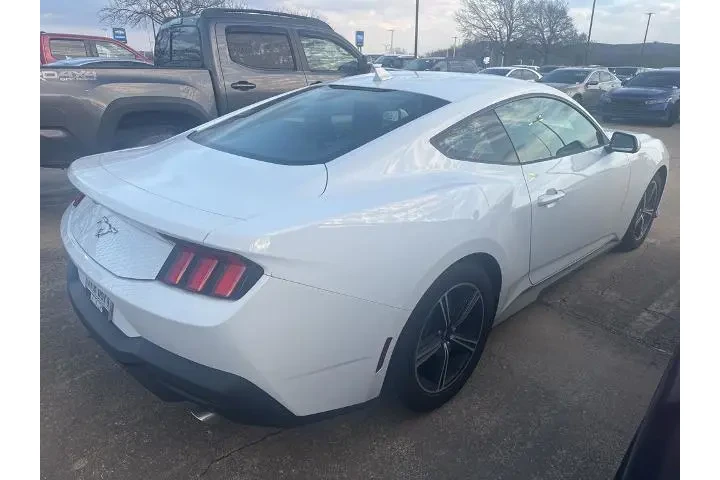 $28995 : Ford Mustang 2024 EcoBoost 2 image 6