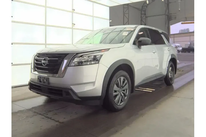 $26299 : Nissan Pathfinder 2024 AWD S image 2