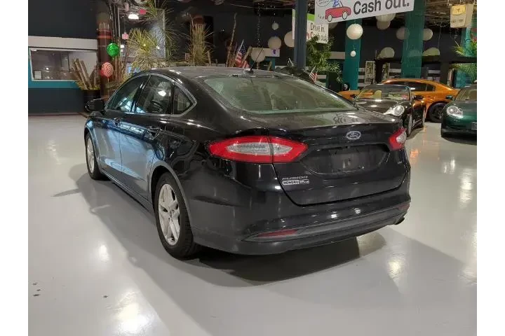 $9500 : Ford Fusion 2016 SE 4dr Seda image 10