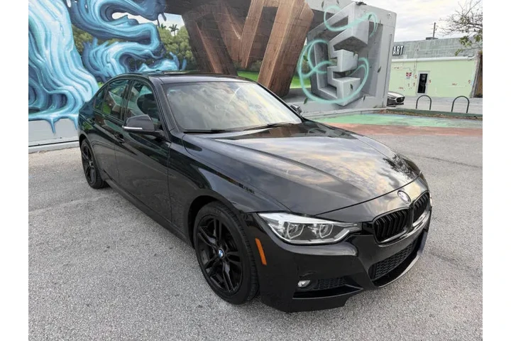 $13995 : 2018 BMW 3 Series 330i xDrive image 6