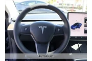 $21590 : Tesla Model 3 2023 4dr Sedan thumbnail