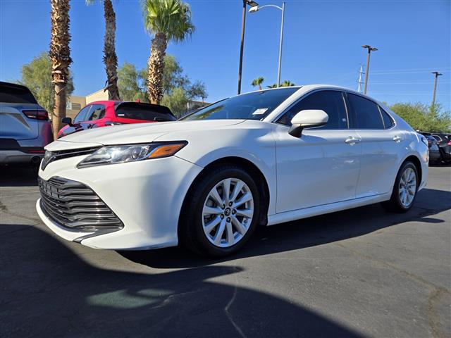 $18391 : Pre-Owned 2016 Camry LE image 2