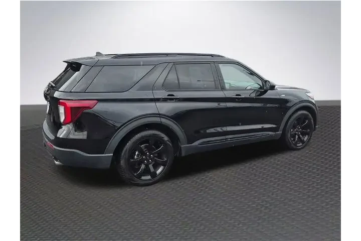 $29898 : Ford Explorer 2023 ST-Line 4 image 4
