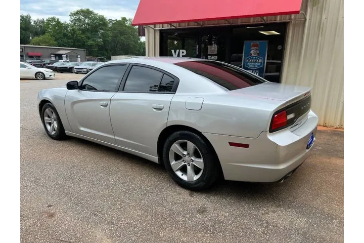 $8999 : 2012 Charger SE image 8