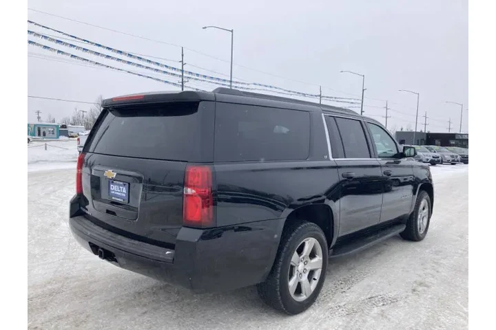 $23397 : 2019 Suburban LT image 6