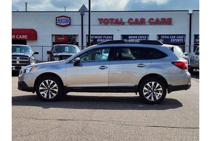 $15972 : 2017 Outback 3.6R Limited image 3