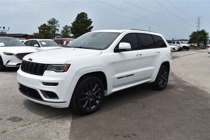 2018 Grand Cherokee High Alti image 1