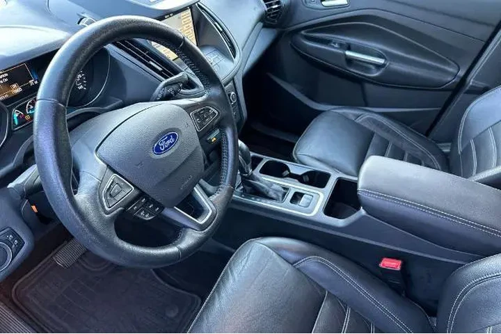 $15193 : Ford Escape 2018 AWD SEL 4dr image 4