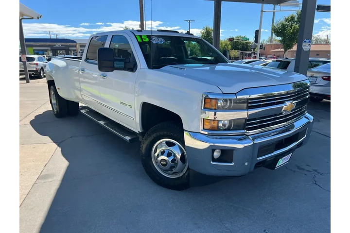 2015 Silverado 3500HD LTZ Cre image 3