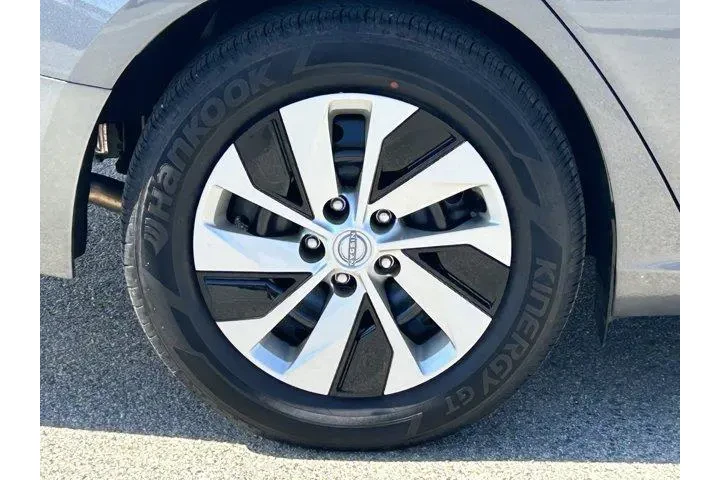 $21705 : Nissan Altima 2025 2.5 S 4dr image 7