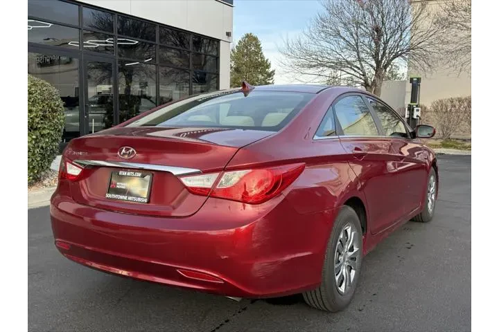 $8499 : Hyundai SONATA 2011 GLS 4dr image 7
