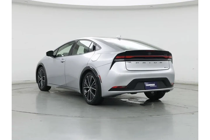 $29998 : Toyota Prius 2024 XLE 4dr Ha image 2