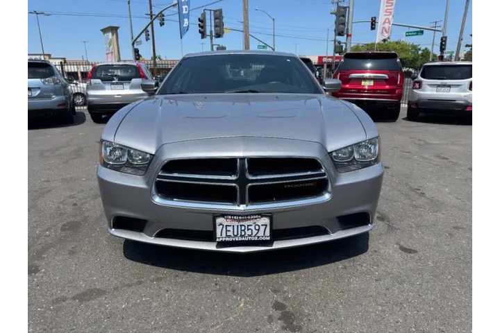 $11998 : 2014 Charger SE image 4