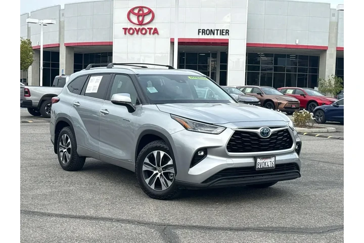 $33780 : Toyota Highlander Hybrid 202 image 1