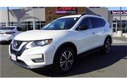 $19300 : 2018 Rogue SV thumbnail