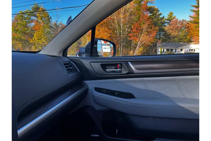 $17900 : Subaru Legacy 2019 AWD 2.5i image 10