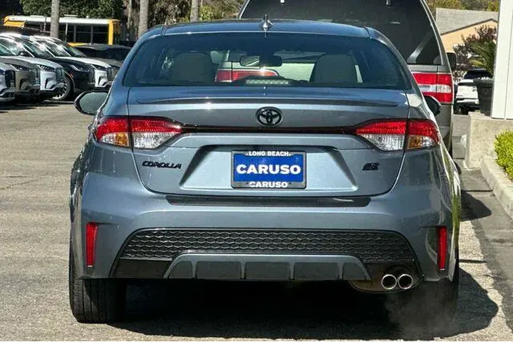 $20775 : Toyota Corolla 2022 SE 4dr S image 4