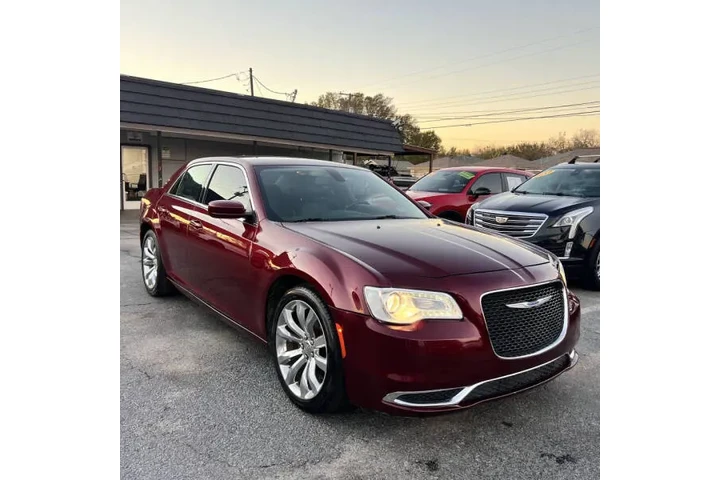 $14495 : 2019 300 Touring image 5