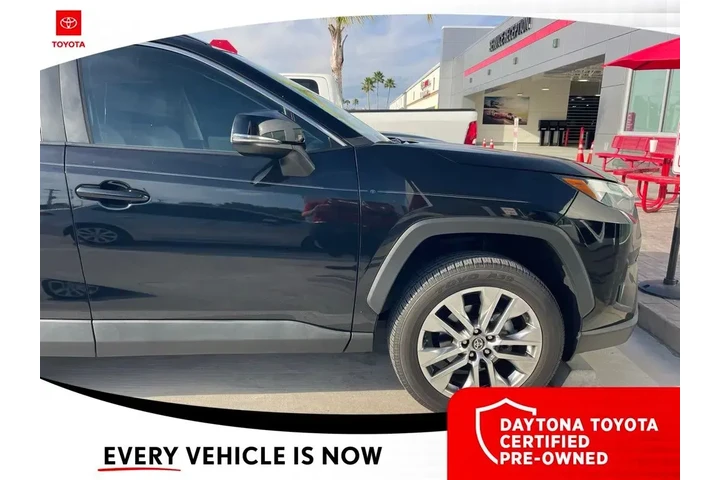 $31000 : Toyota RAV4 2023 XLE Premium image 6