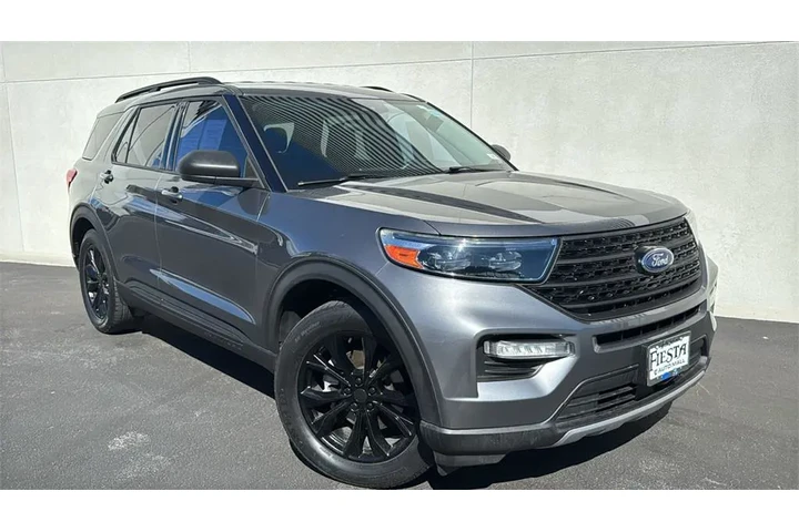 $26475 : Ford Explorer 2021 XLT 4dr S image 1