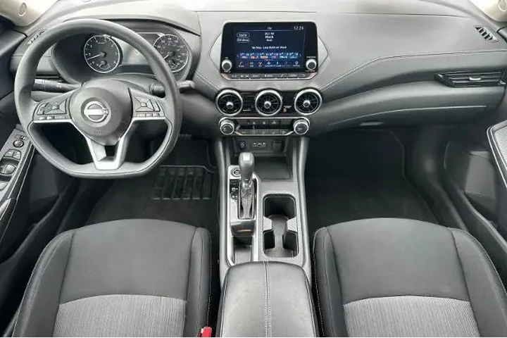 $19995 : Nissan Sentra 2024 SV 4dr Se image 3