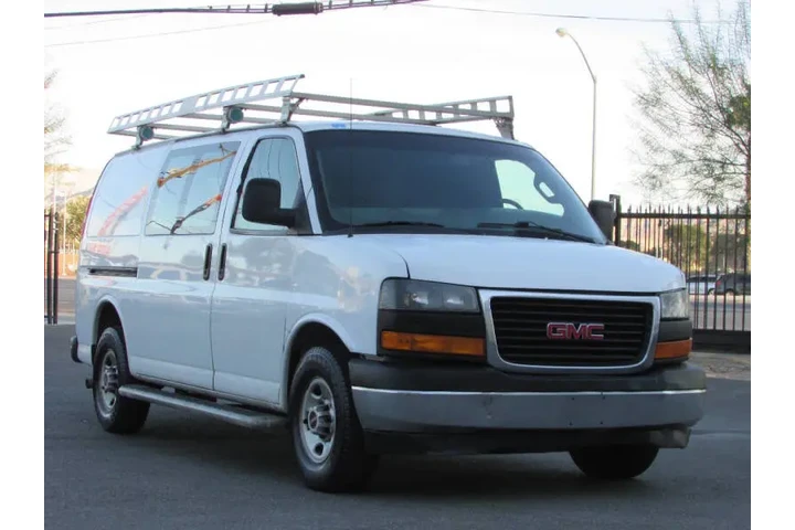 $11995 : 2018 GMC Savana 2500 image 1