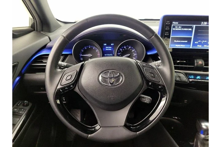 $19998 : Toyota C-HR 2020 XLE 4dr Cro image 10