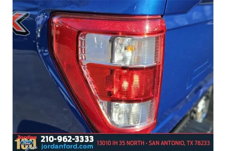 $31475 : Ford F-150 2023 4x2 XL 4dr S image 9