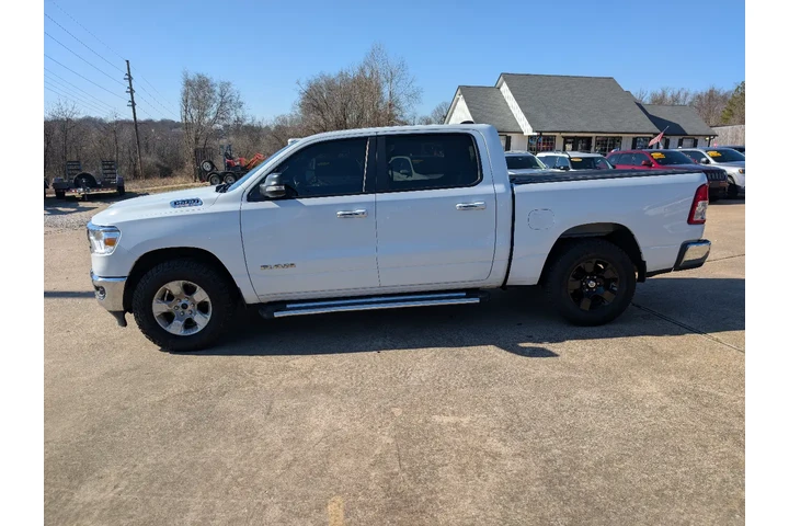 $26995 : 2019 RAM 1500 image 9
