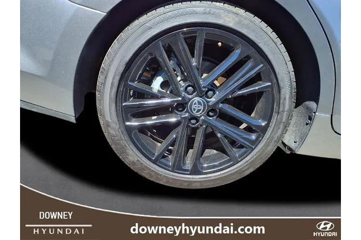 $29898 : Toyota Camry 2025 SE 4dr Sed image 4