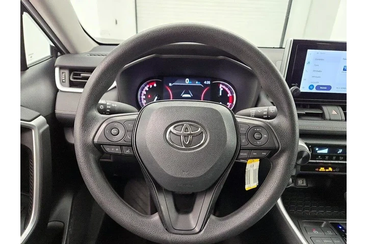 $27998 : Toyota RAV4 2024 AWD LE 4dr image 10
