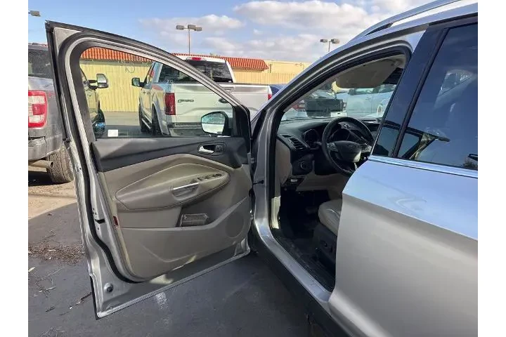 $13509 : Ford Escape 2017 Titanium 4d image 6