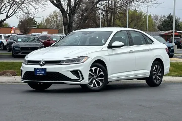 $19995 : Volkswagen Jetta 2025 S 4dr image 1