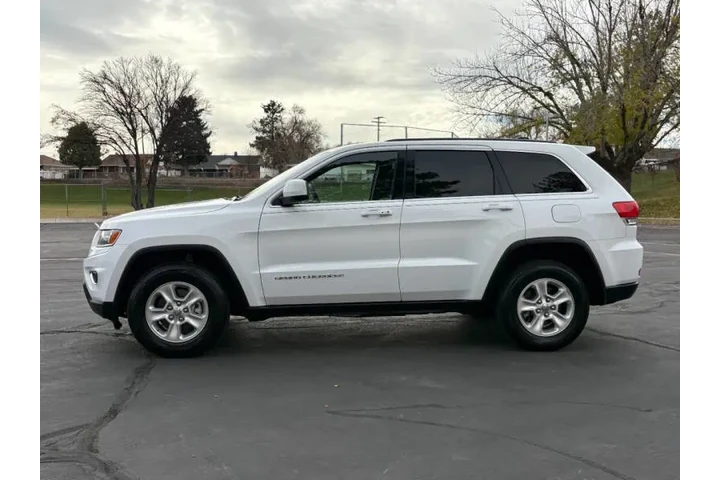 $11900 : 2016 Grand Cherokee Laredo image 8