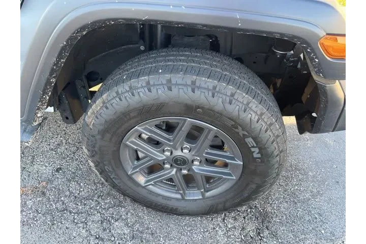 $29525 : Jeep Wrangler 2024 4x4 Sport image 9