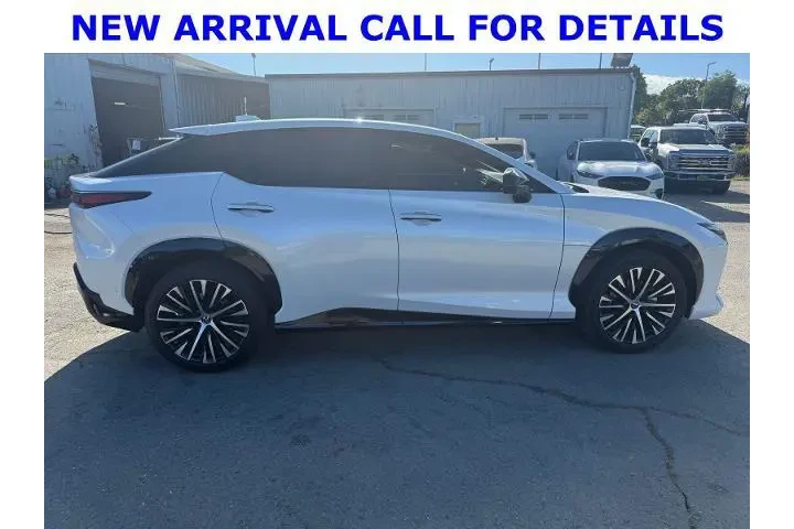 $33000 : Lexus RZ 300e 2024 Premium 4 image 7